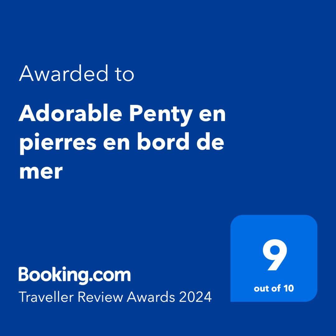 Adorable Penty En Pierres En Bord De Tréogat
